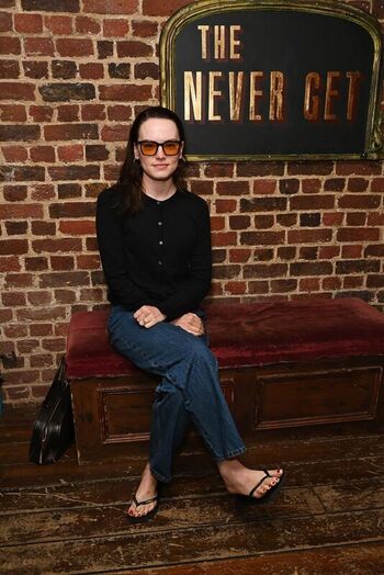 Full leaked Daisy ridley private photo