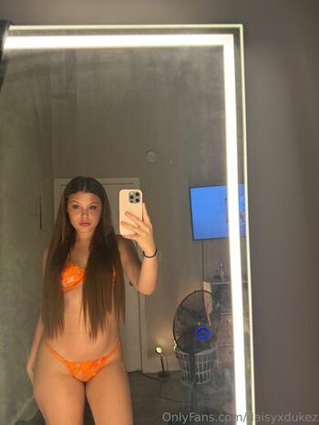Full leaked Daisyxdukez private photo