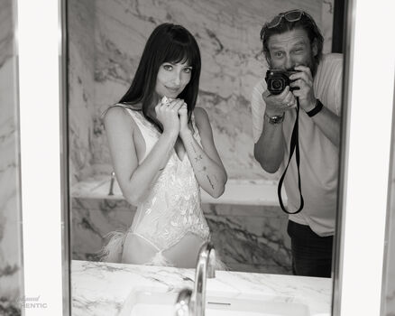 Full leaked Dakota johnson page private photo