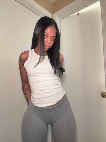 Full leaked Dakota private photo