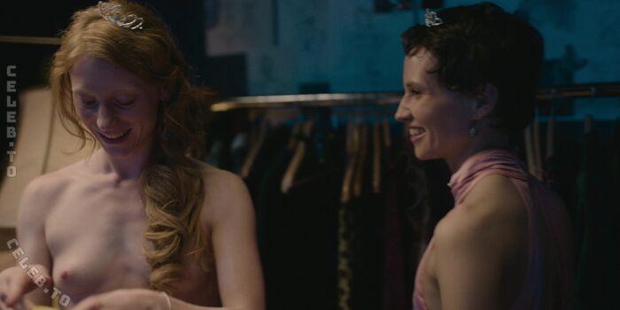 Full leaked Dana herfurth private photo