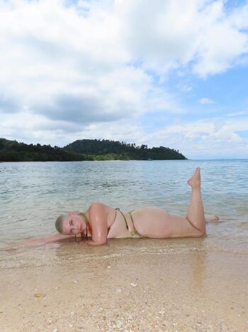 Full leaked Dani carbonari private photo
