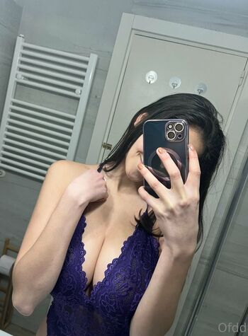 Full leaked Daniela derly private photo