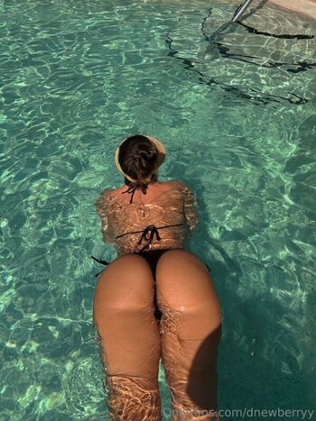 Full leaked Danielleberry page private photo