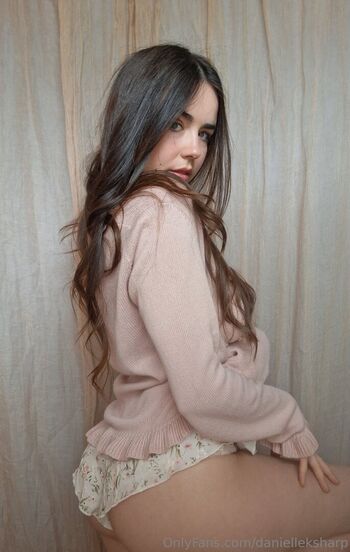 Full leaked Danielleksharp private photo