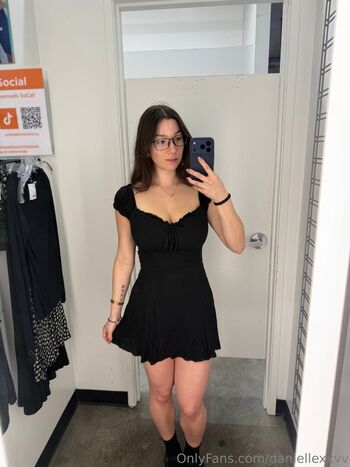 Full leaked Daniellexxvv private photo