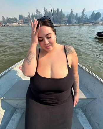 Full leaked Danis figure private photo