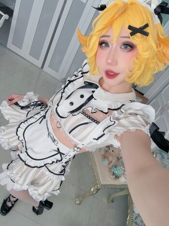 Full leaked Danisaurz private photo