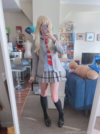 Full leaked Danisaurz page private photo