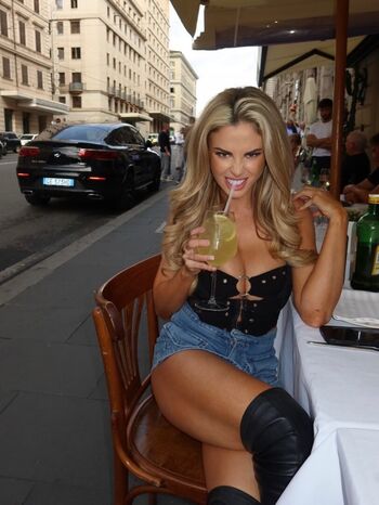 Danni Ellexo