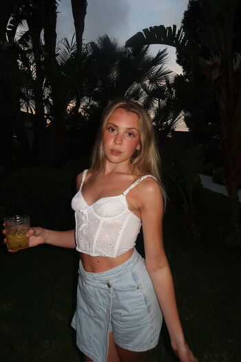 Full leaked Darceyxc private photo