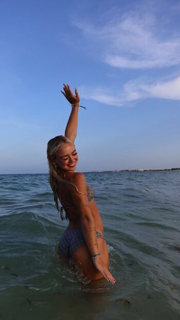 Full leaked Darianrhodess private photo