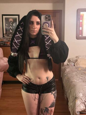Full leaked Darkscaryswamp page private photo