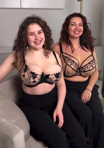 Full leaked Daughter mother private photo