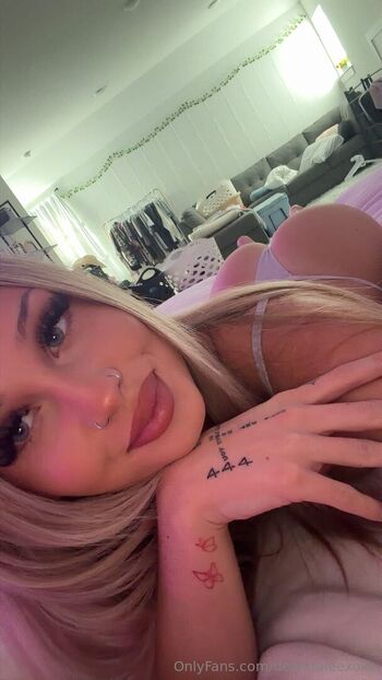 Full leaked Deanna lee private photo