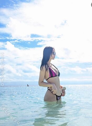 Full leaked Dear chuu  page private photo