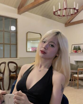 Full leaked Dear hineko page private photo