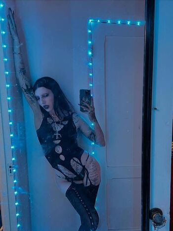 Full leaked Deathbyromy private photo