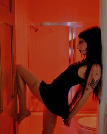 Full leaked Deathbyromy private photo