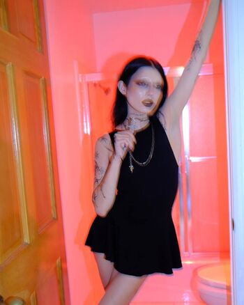 Full leaked Deathbyromy private photo
