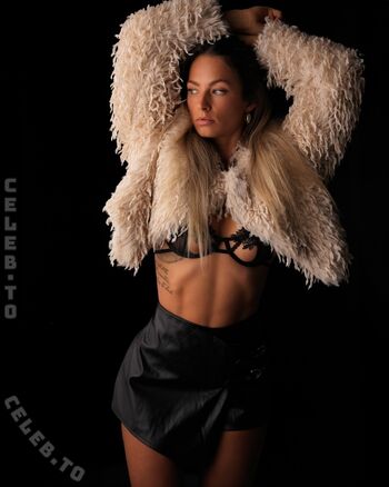 Full leaked Debbie nederlof private photo