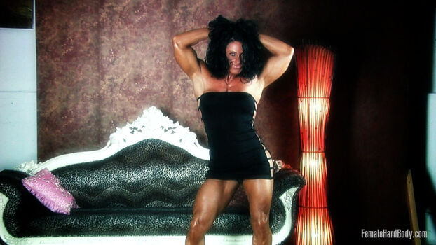 Full leaked Debbiebramwell private photo