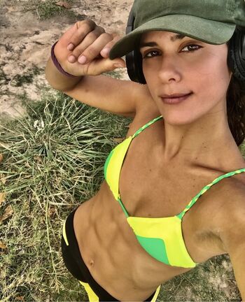 Full leaked Debora varella private photo