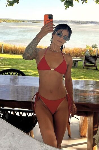 Full leaked Debora varella private photo