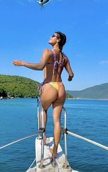 Full leaked Debora varella private photo