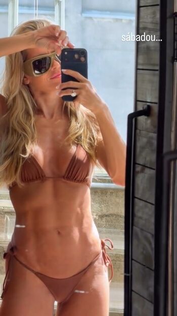Full leaked Deborah secco private photo