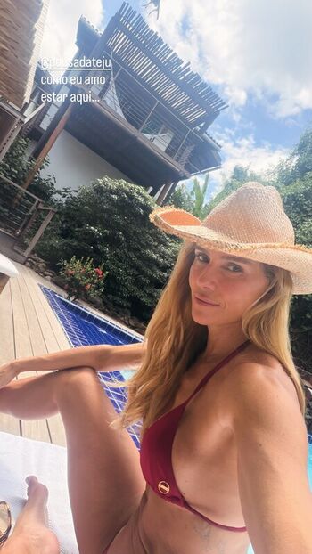 Full leaked Deborah secco private photo