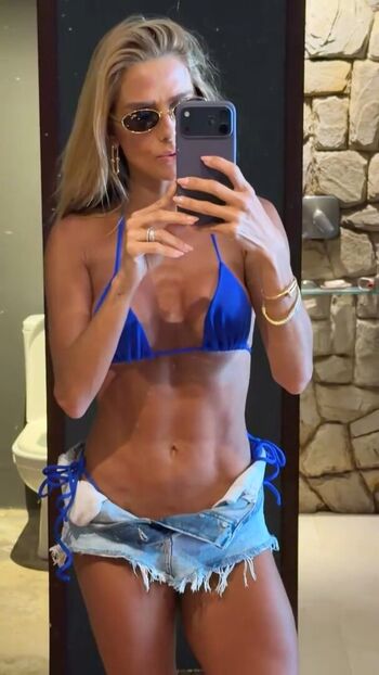 Full leaked Deborah secco  page private photo