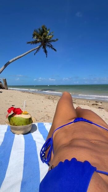 Full leaked Deborah secco private photo
