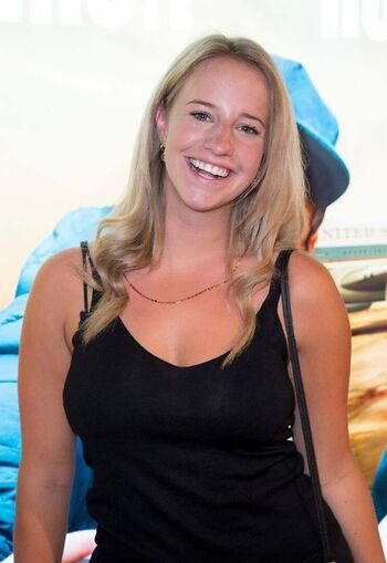 Full leaked Dee van der zeeuw private photo
