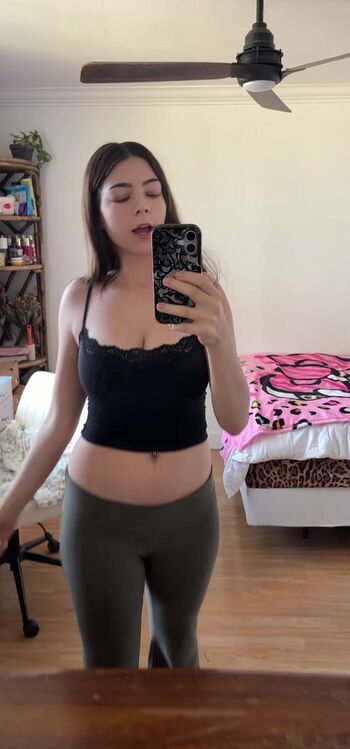 Full leaked Deeznailss private photo