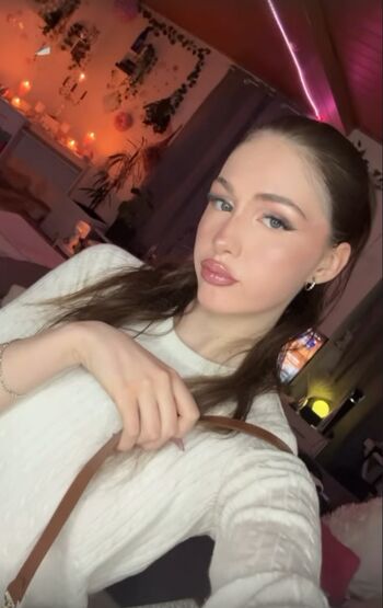 Full leaked Deinebarbieaa private photo