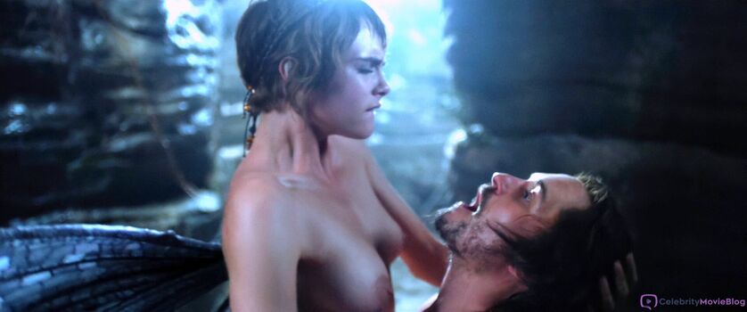 Full leaked Delevingne private photo