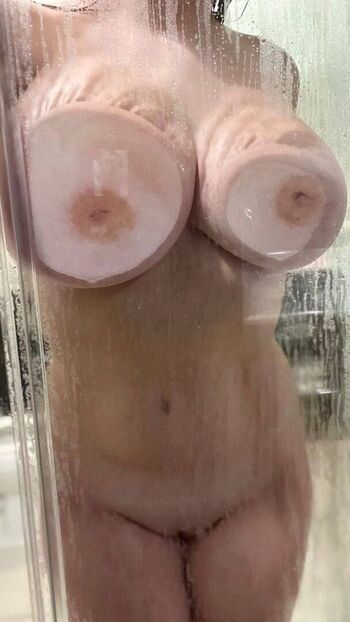 Full leaked Delfysele private photo