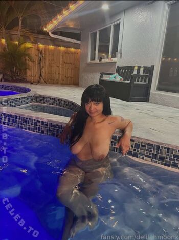 Full leaked Delilah moon private photo