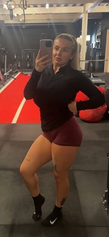 Demi-Lee