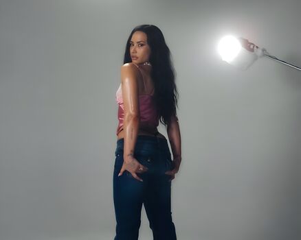 Full leaked Demi lovato private photo