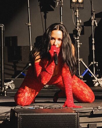 Full leaked Demi lovato private photo