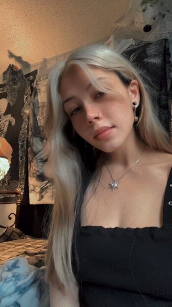 Full leaked Demonxbae private photo