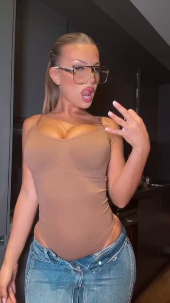 Full leaked Denice melin private photo