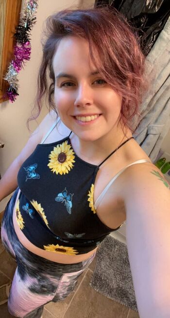 Full leaked Desimae private photo