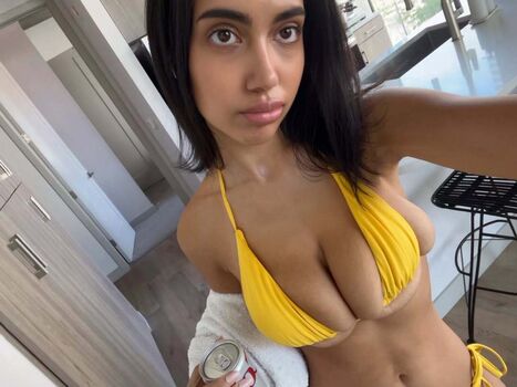 Full leaked Desss private photo