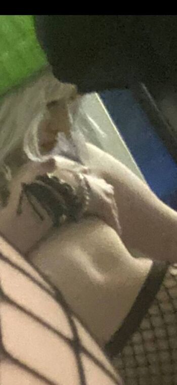Full leaked Destizzle private photo