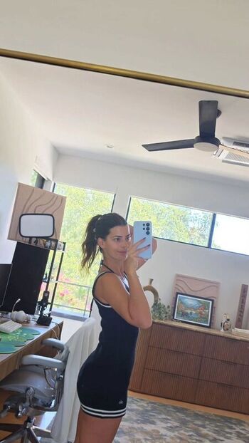 Full leaked Develique private photo