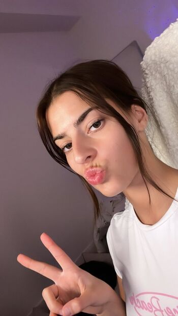 Full leaked Develique private photo