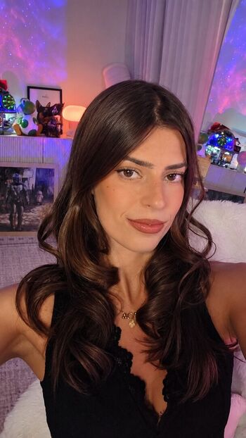Full leaked Develique private photo